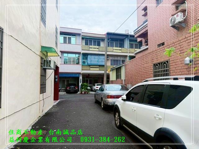 黃培倫H。蝸牛居